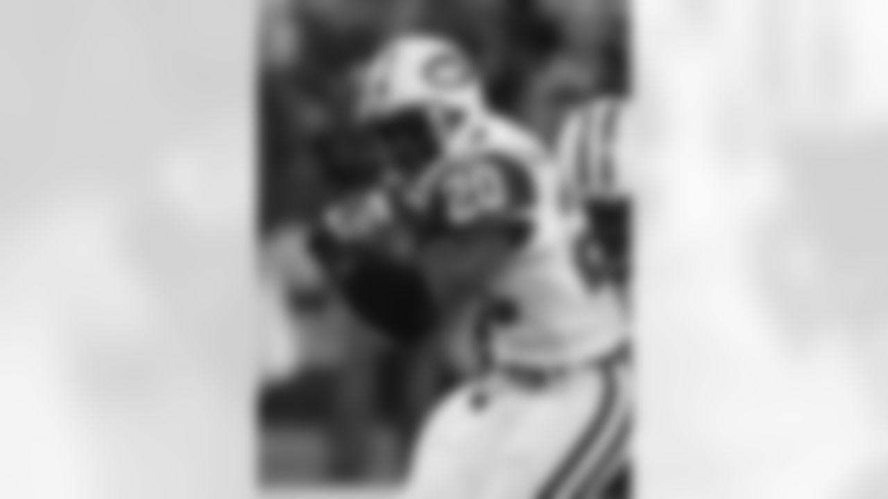 2009 Week 16 Jets at Colts Photos