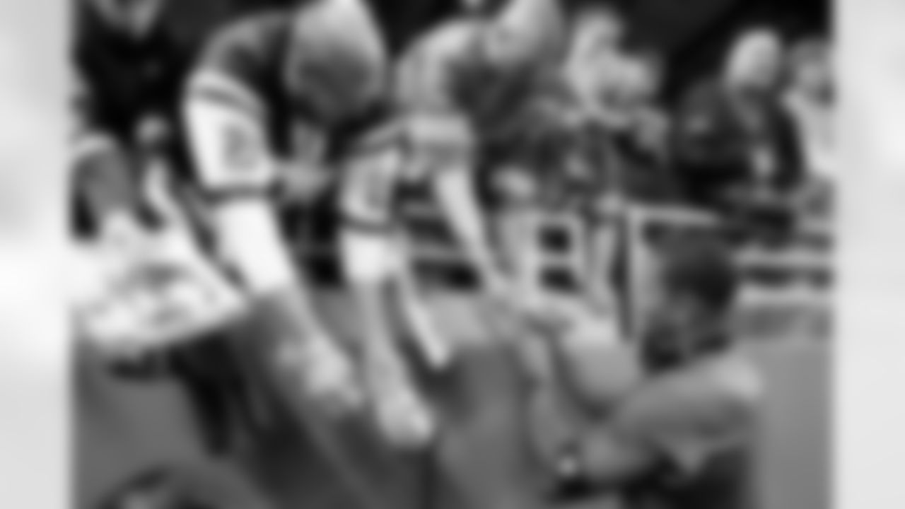 2010 Week 9 Jets vs Lions Game Photos