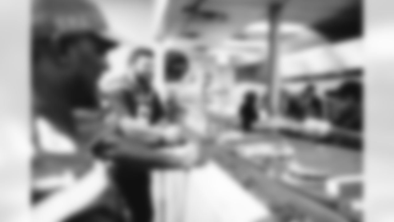 E_SNY_4394