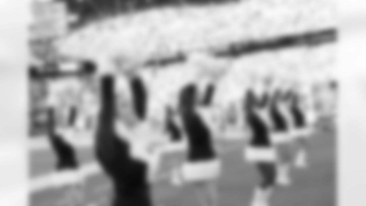 New York Jets Flight Crew: Jets vs Giants