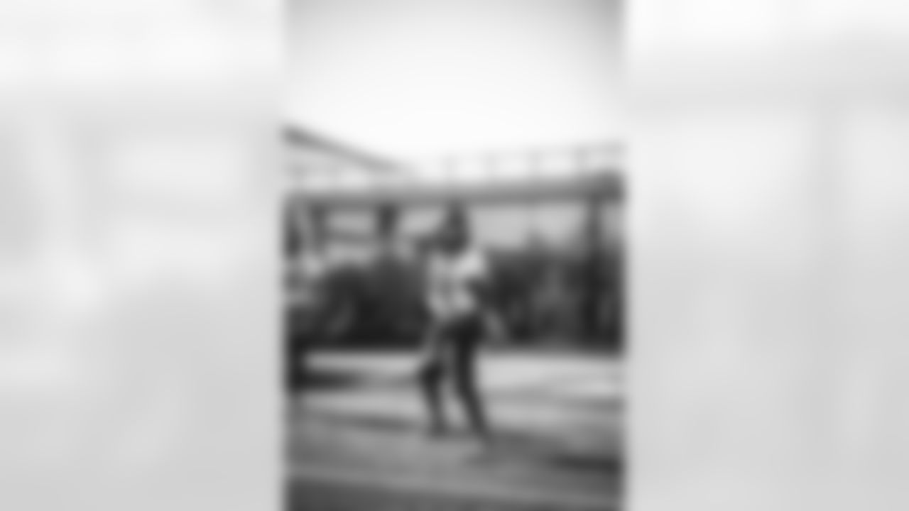 E_SNY_1557