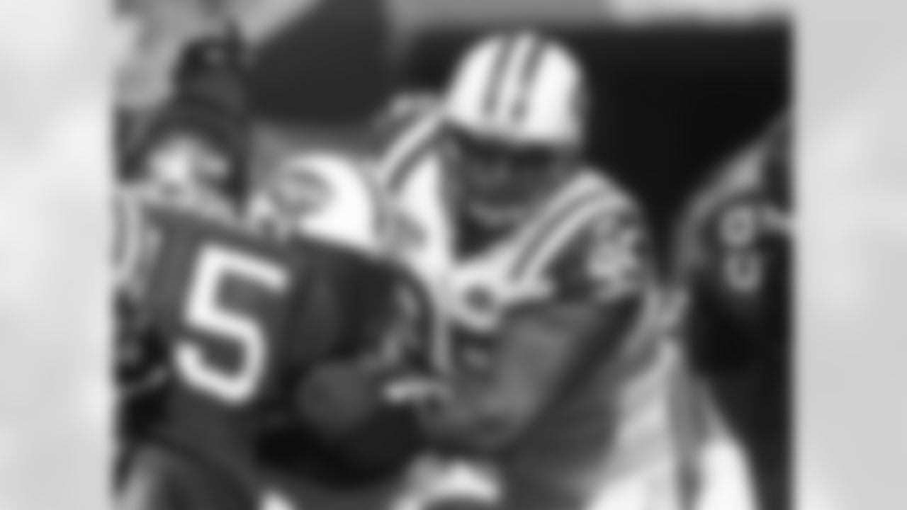 2009 Week 14 Jets at Tampa Photos