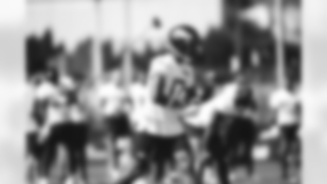 E_JB2_1810