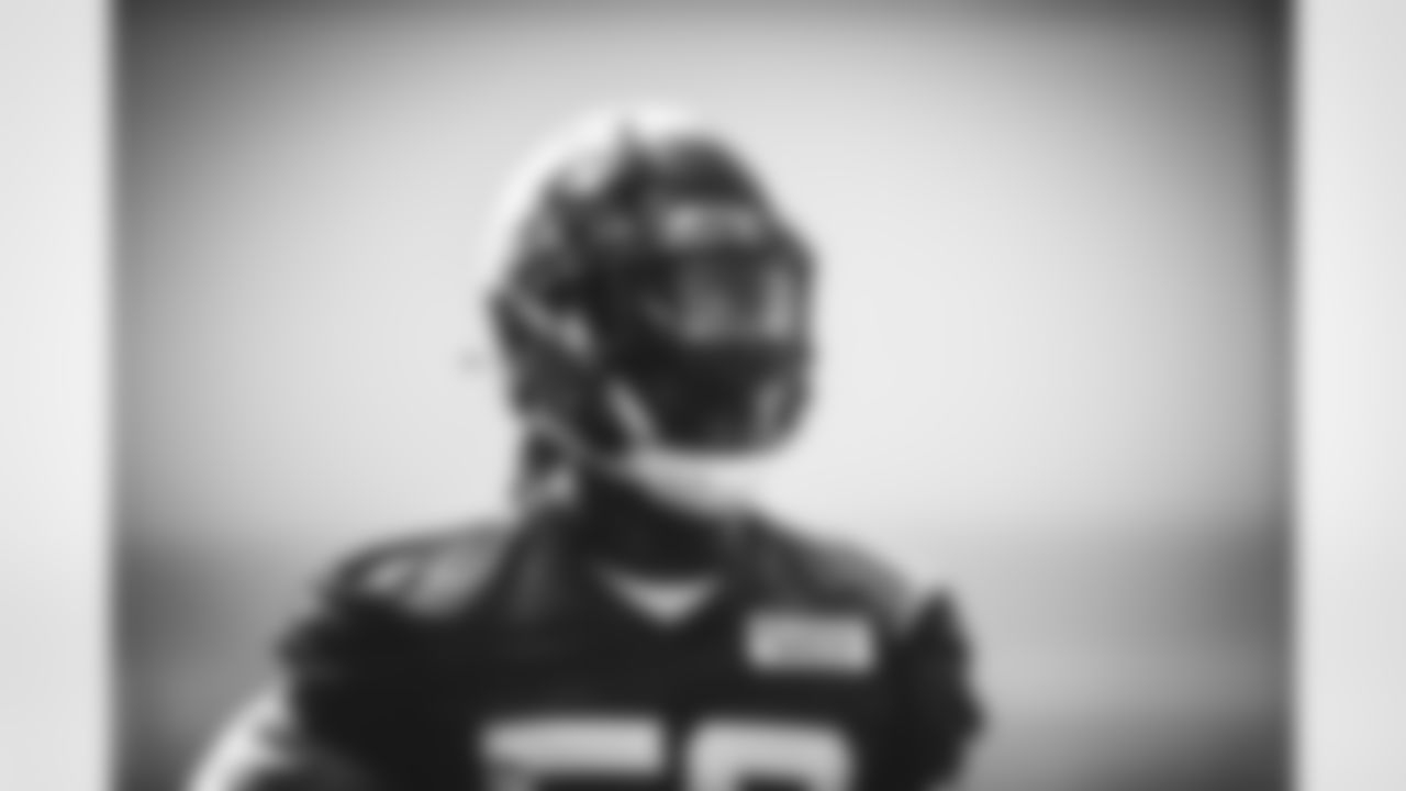DL Michael Dwumfour
