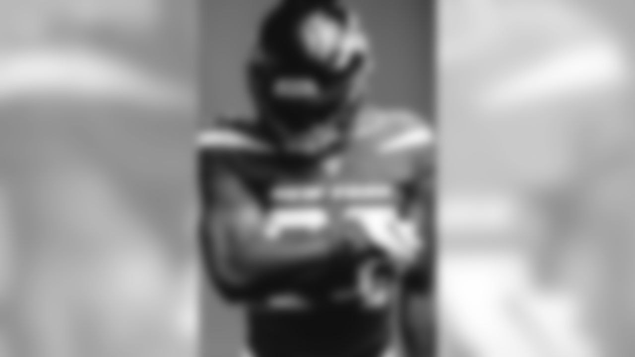 E_SNY_1755