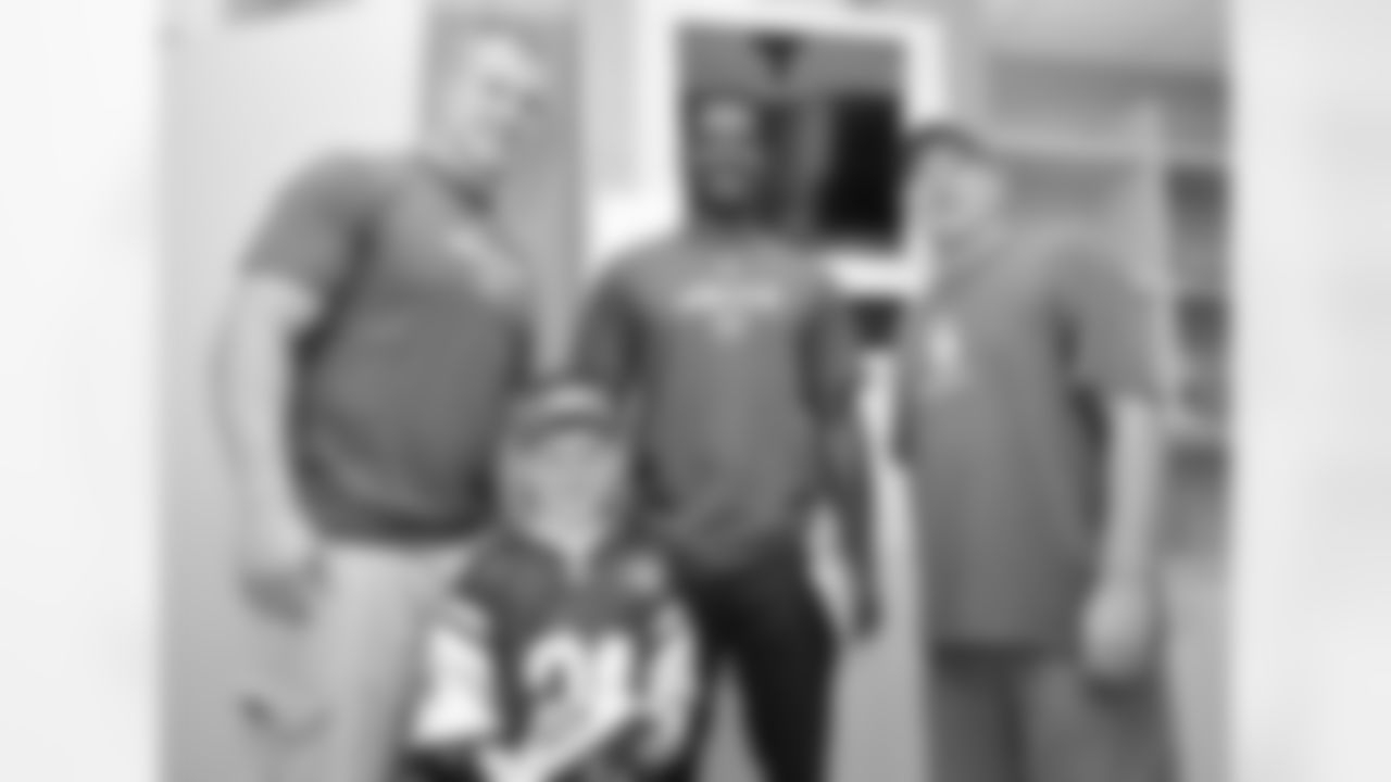 Pool and Mulligan Visit Goryeb Childrens Hospital