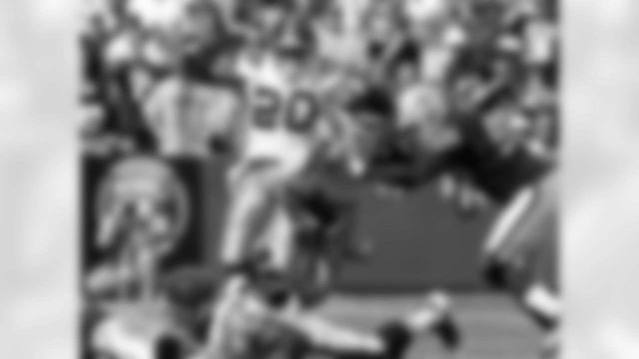 2009 Week 7 - Jets at Raiders Photos