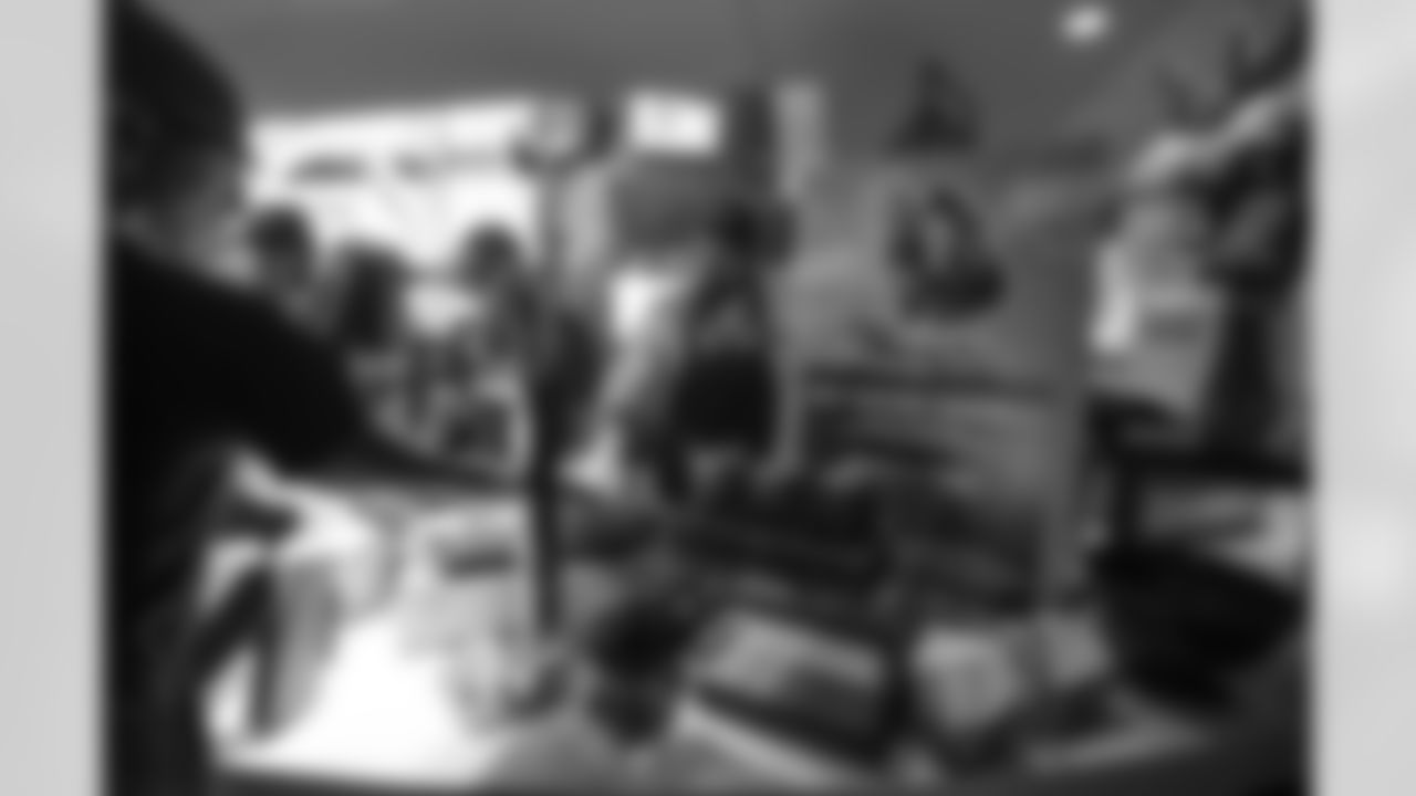 E_1D2_6922_1