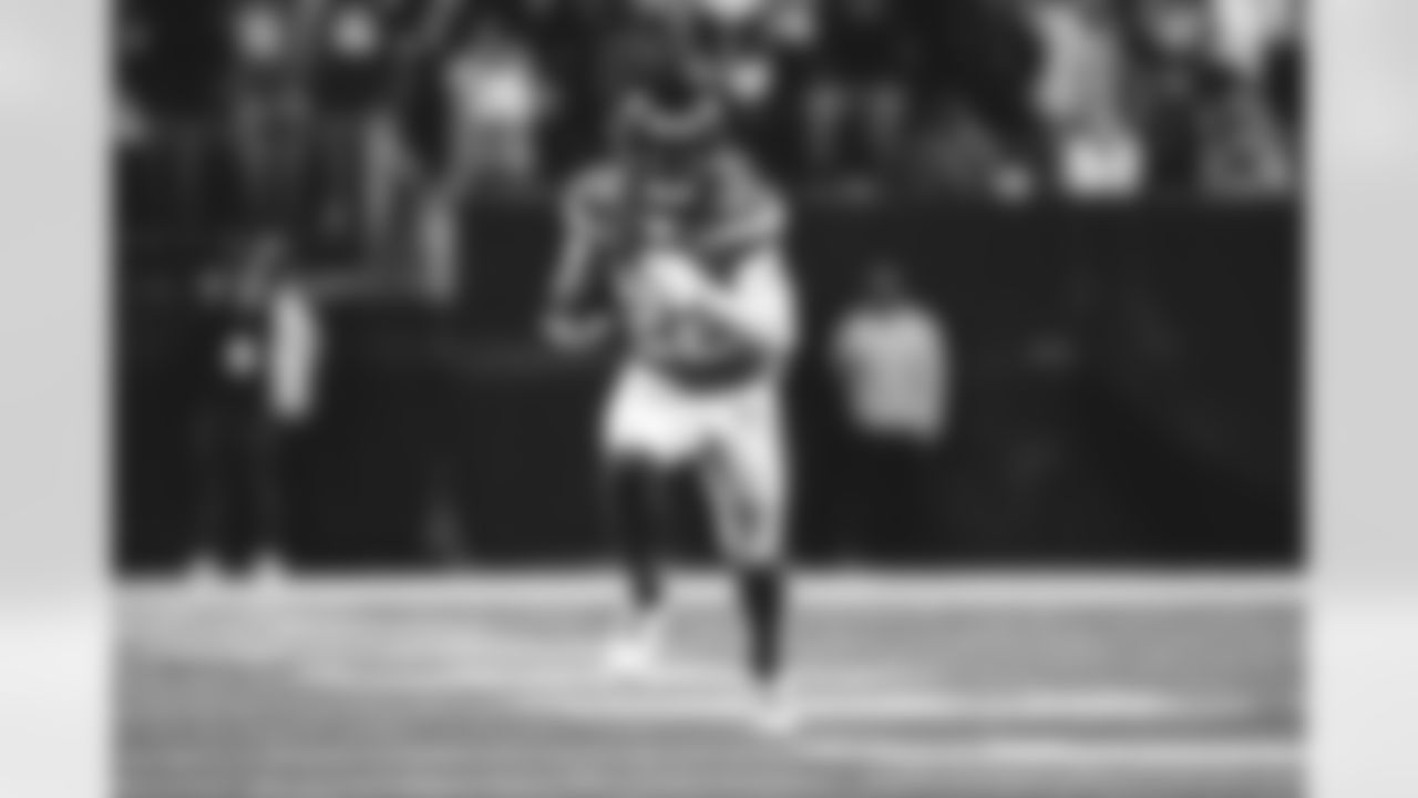 E_JB3_1857