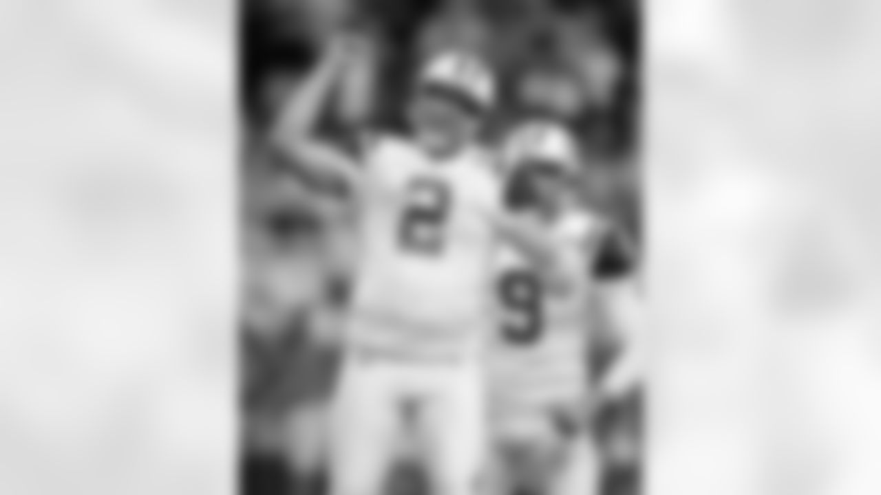 Nick Folk Photos