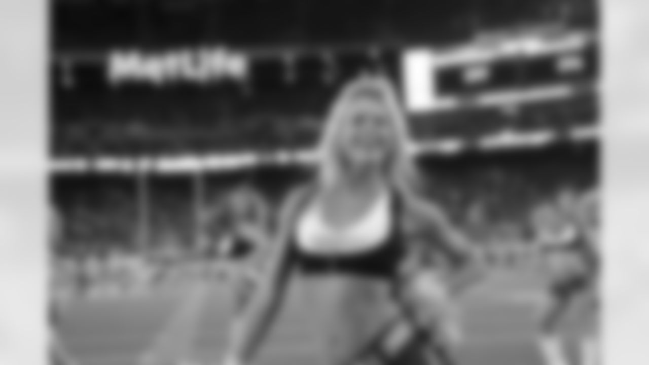 New York Jets Flight Crew: Jets vs Dolphins