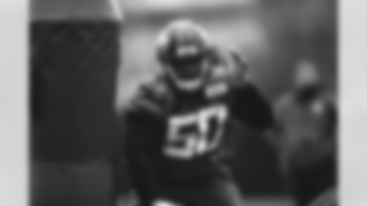 E_SNY_3540