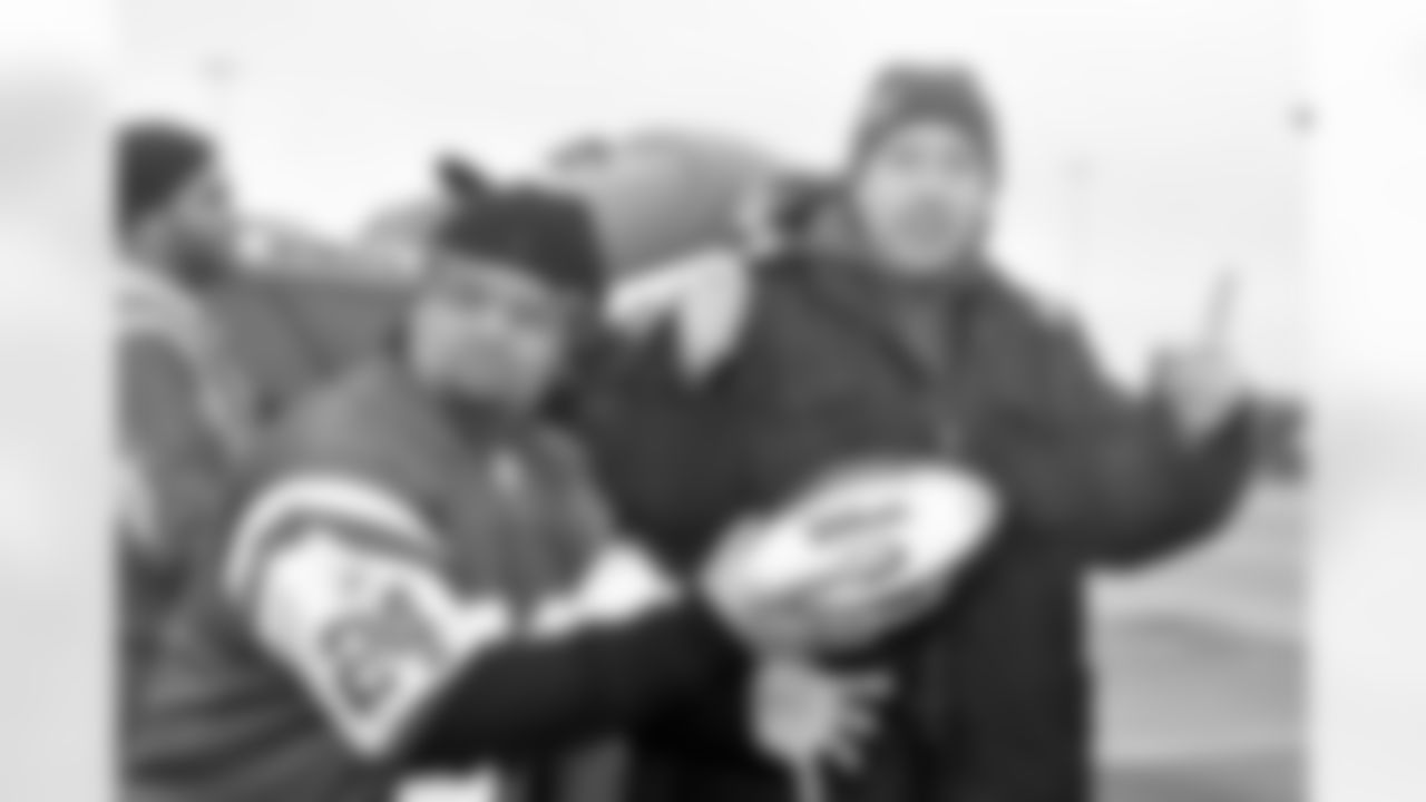 2010 Week 17 Jets vs Bills Fan Photos