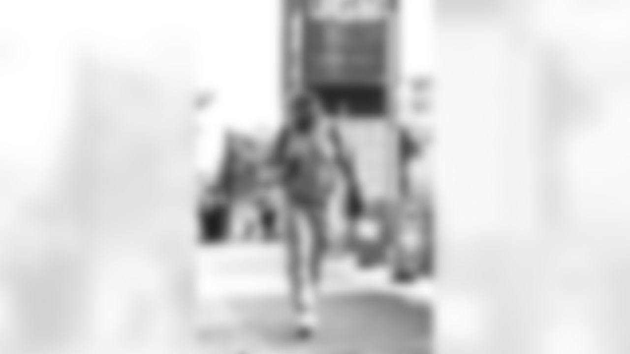 E_SNY10259