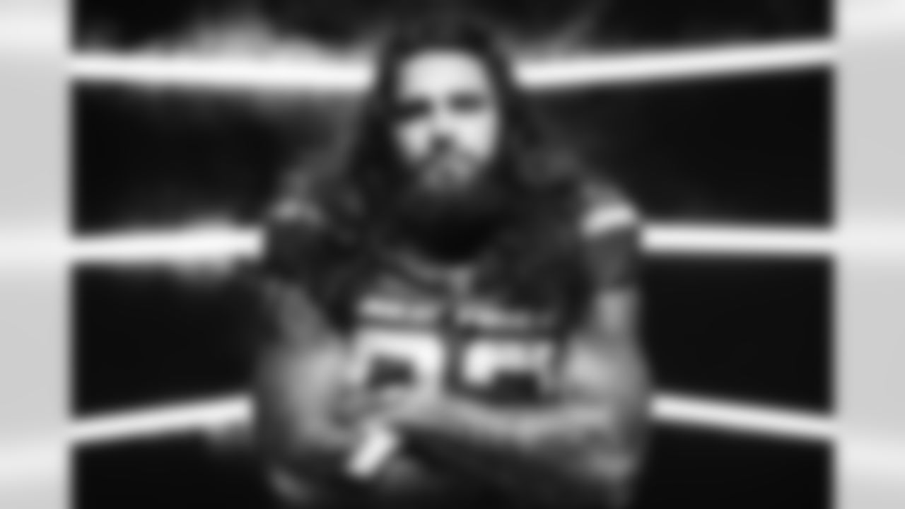 TE Tyler Conklin
