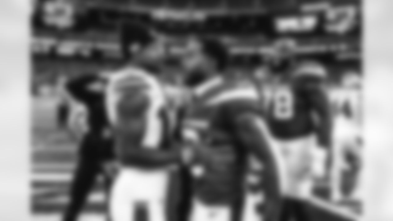 E_SNY_2644