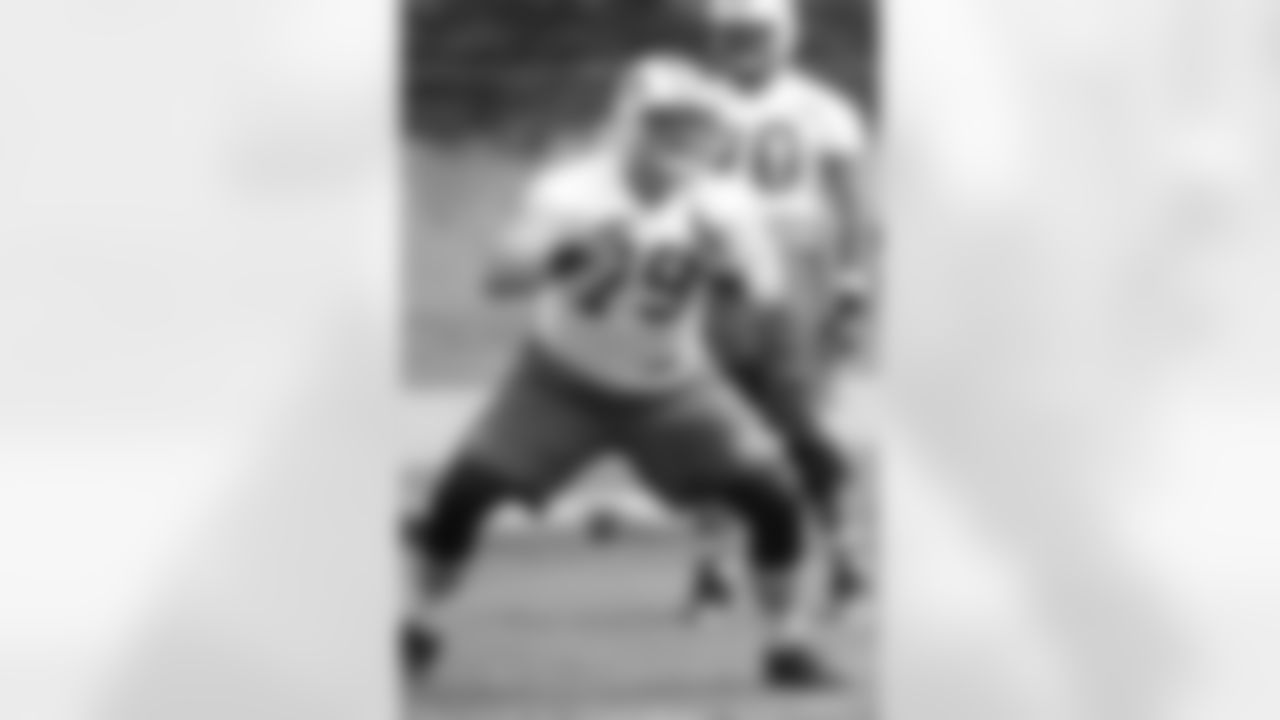 T Brent Qvale