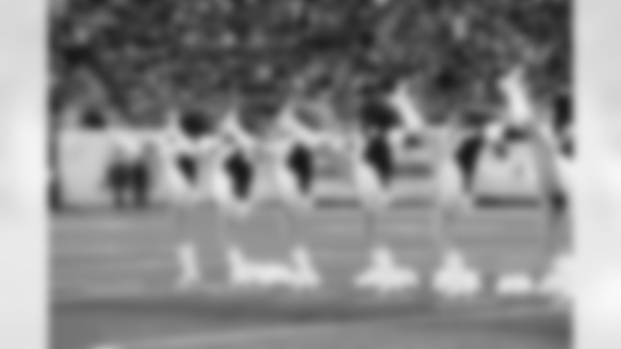 2010 Week 14 Jets vs Dolphins Flight Crew Photos