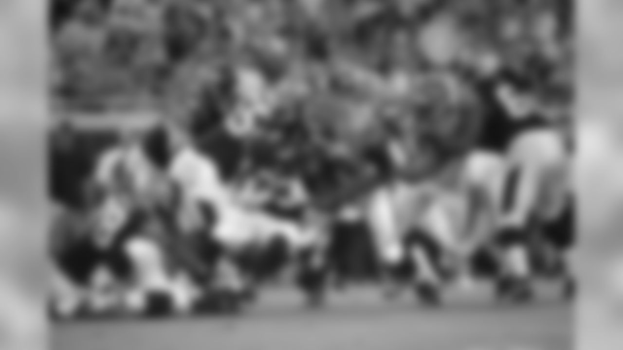 SLB Karlos Dansby