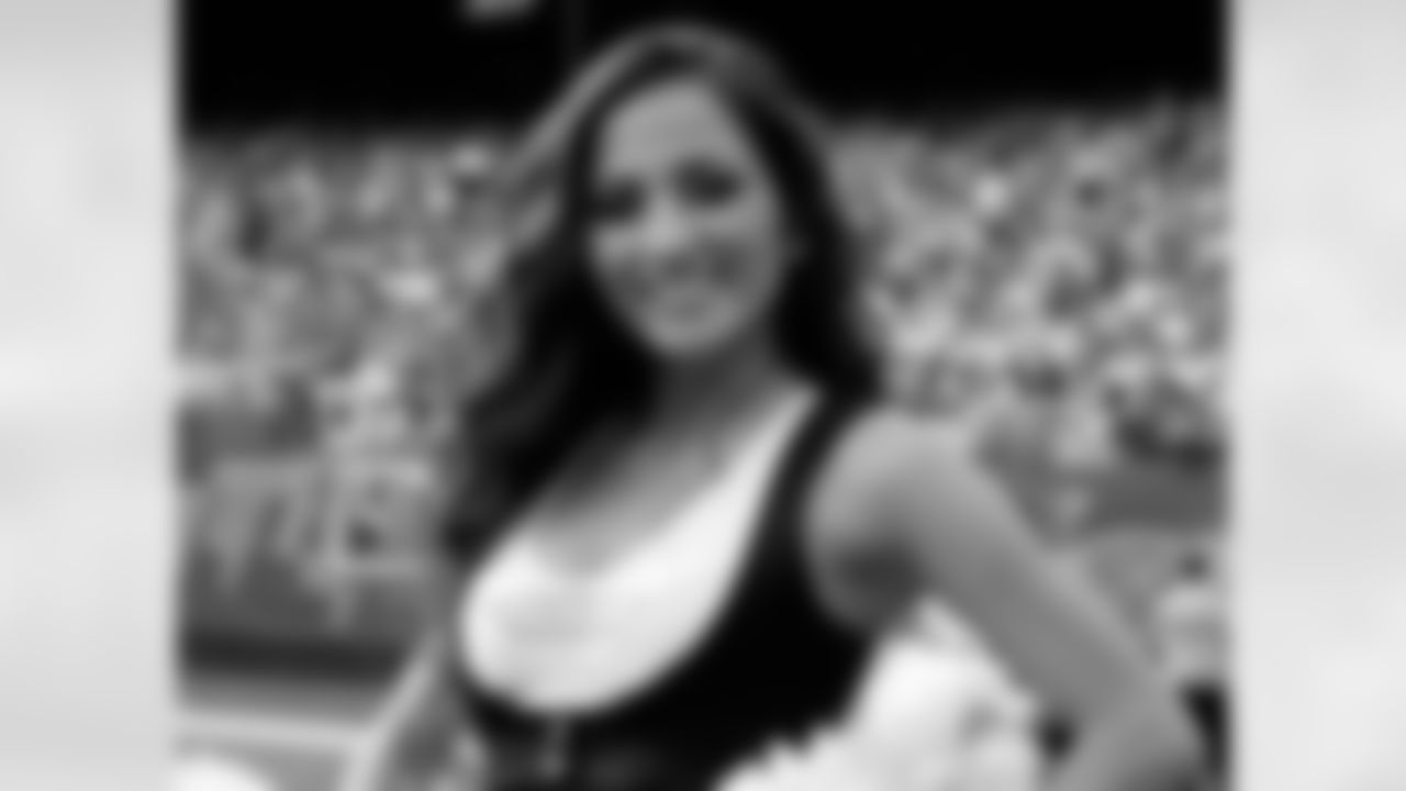 Jessica M. 2009 Flight Crew Member Photos