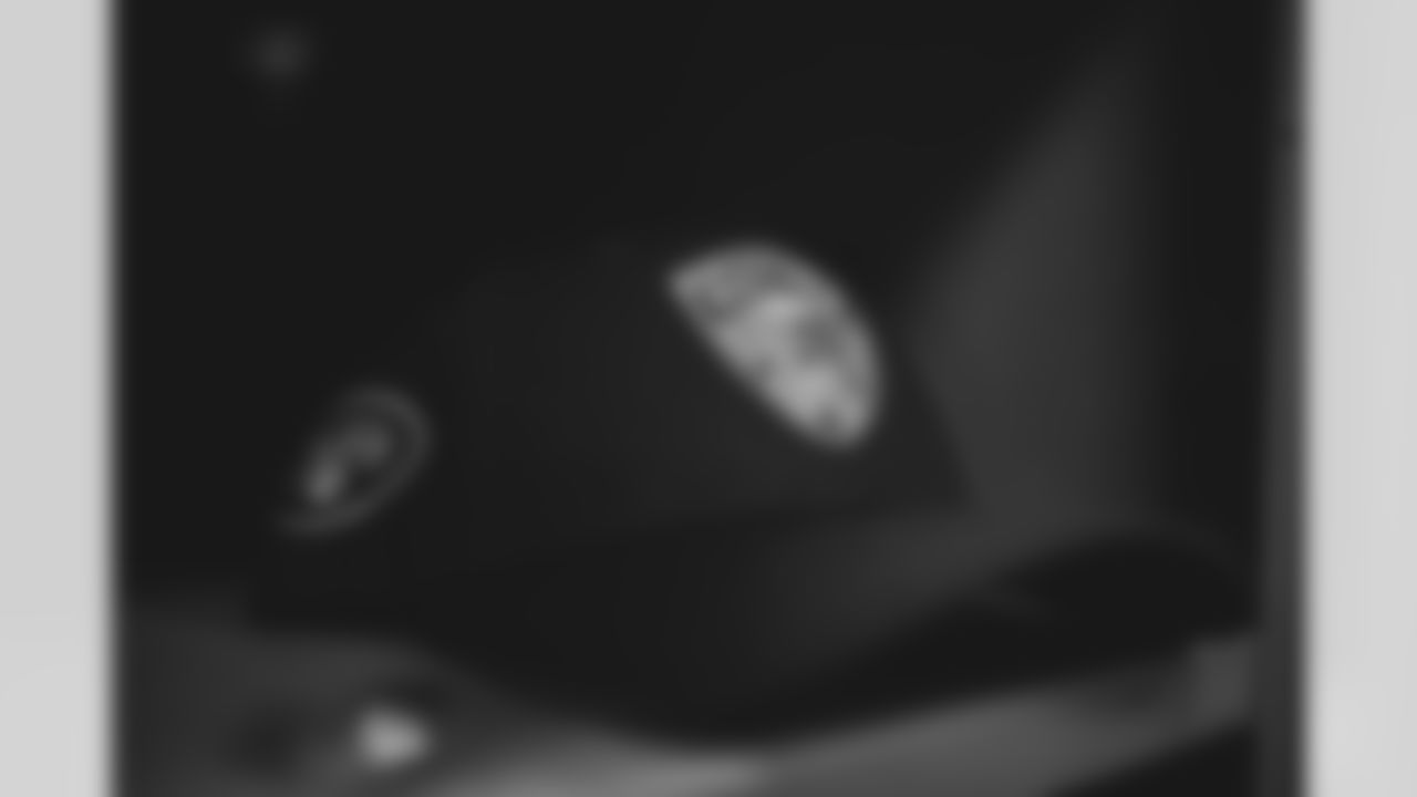 E_SNY30202