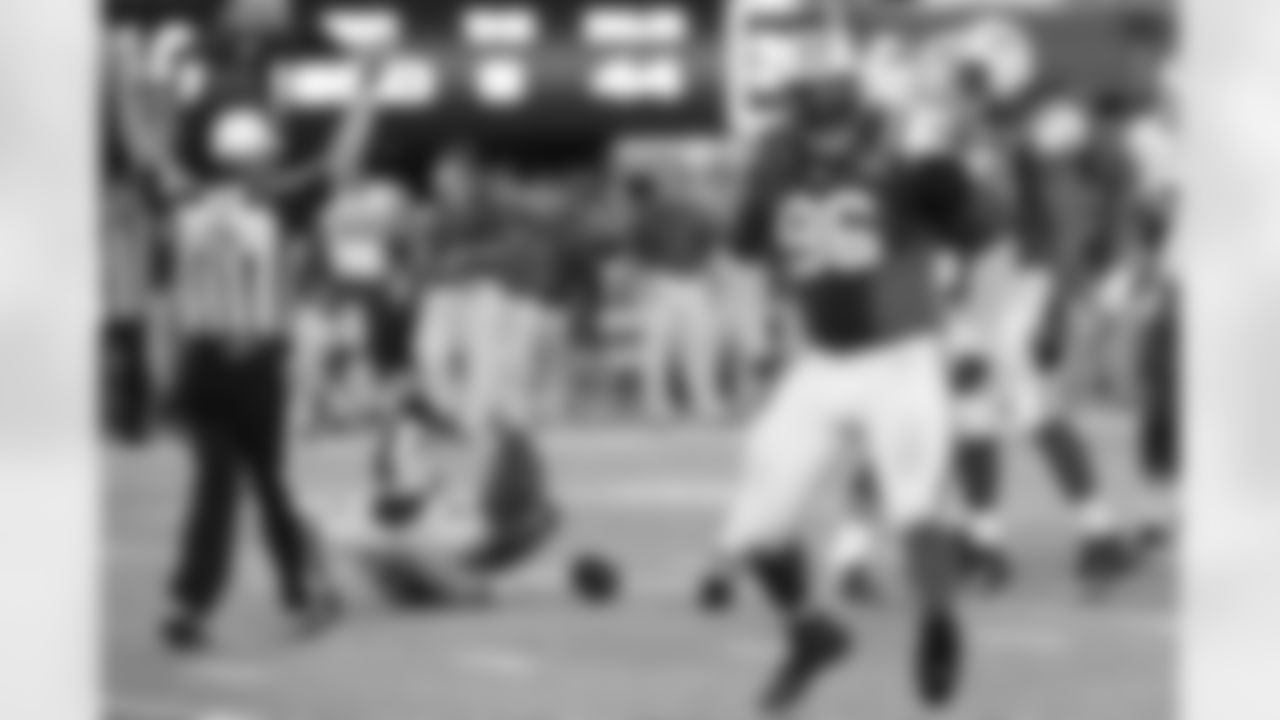 Defensive end Muhammad Wilkerson, who racked up 6.0 sacks and 65 tackles in 2014, has amassed a team-high 16.5 sacks the past two seasons. After not taking part in the Jets voluntary OTAs, Wilkerson participated in the team's mandatory minicamp. "Muhammad is a pro," said head coach Todd Bowles. "This is not street ball coming in. He understands what his job is. He understands what he has to do. He's ready to go."