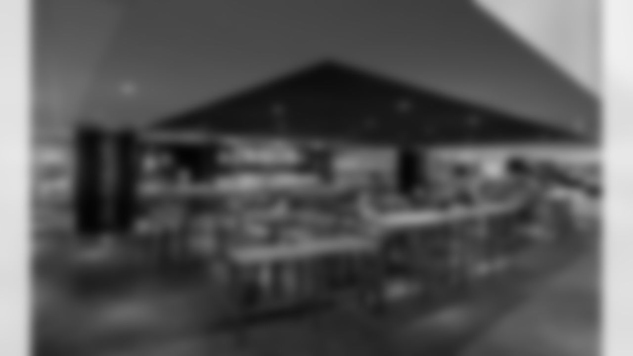 The Lounge in the Mezzanine Level Chase & Lexus Club
