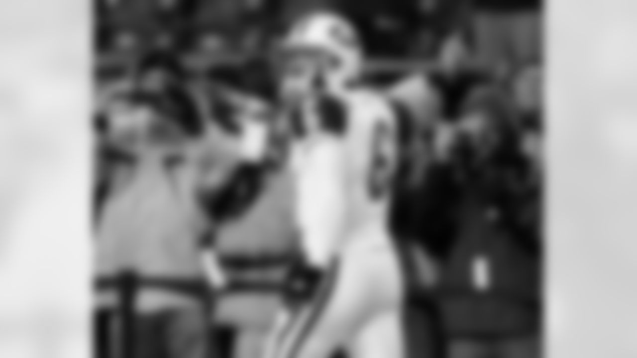 2010 Week 13 Jets vs Patriots Game Photos