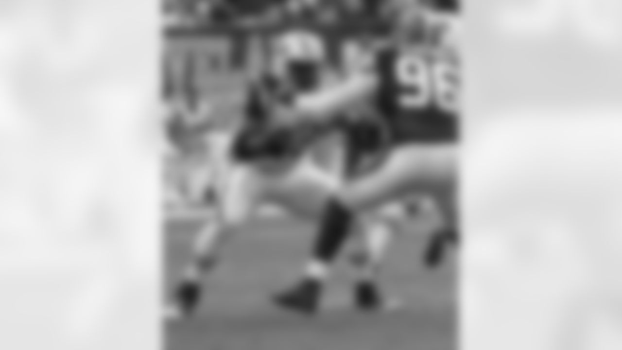 2010 Week 10 Jets vs Browns Game Photos