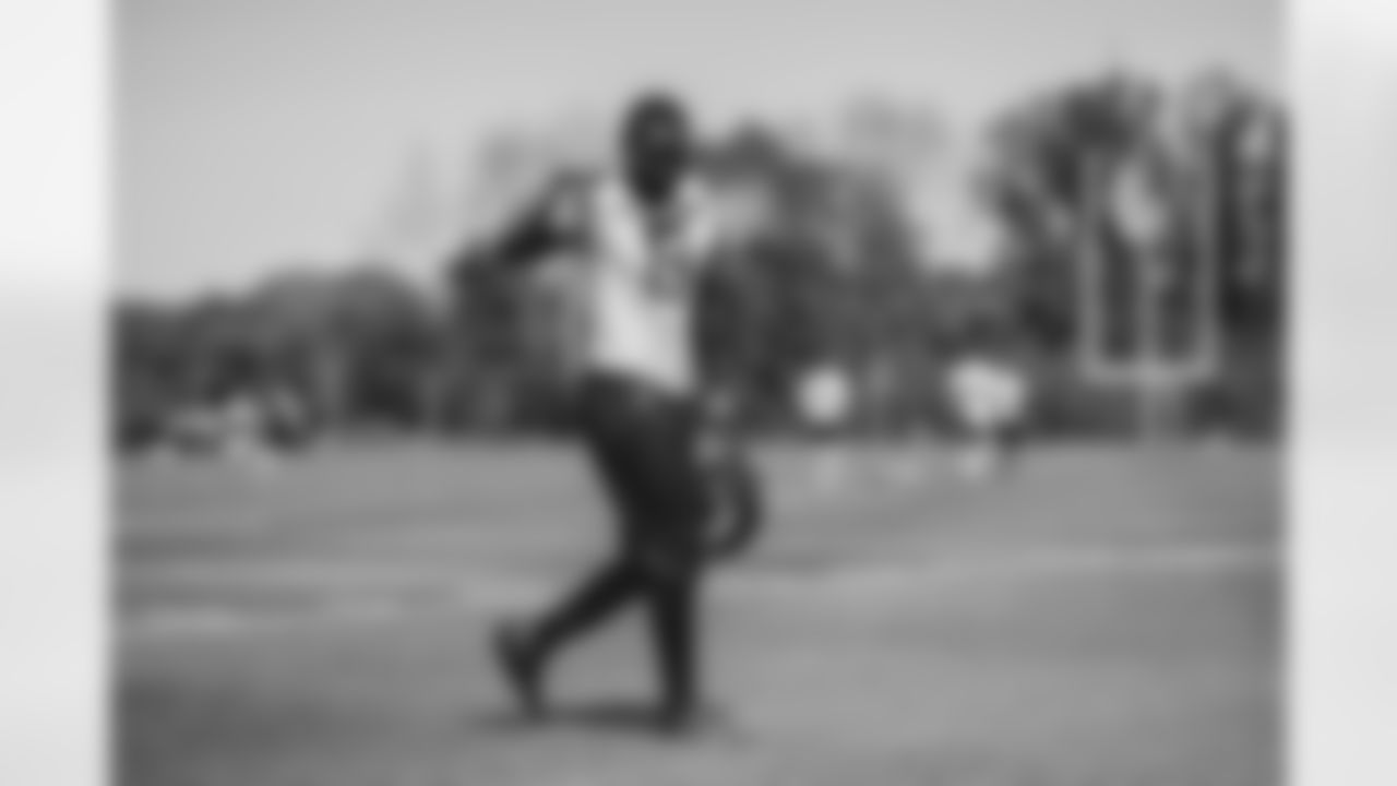 WR Elijah Moore