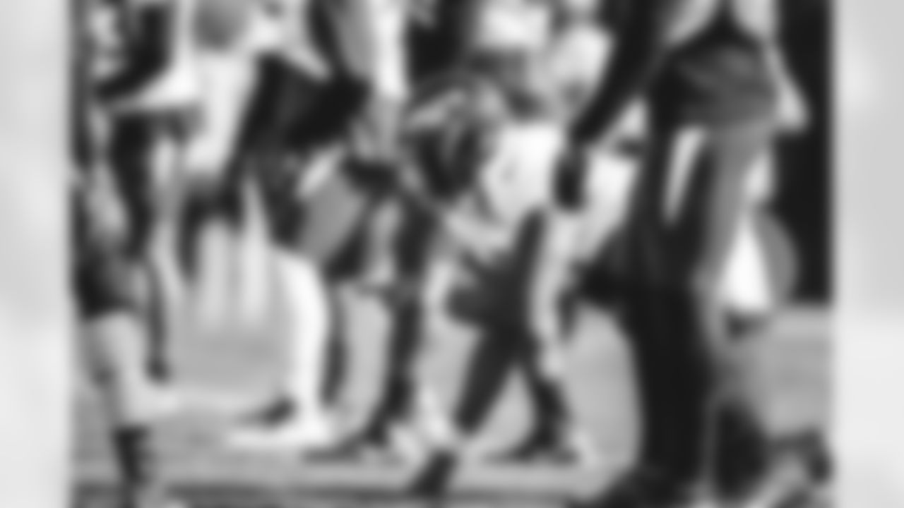 SNY_9243