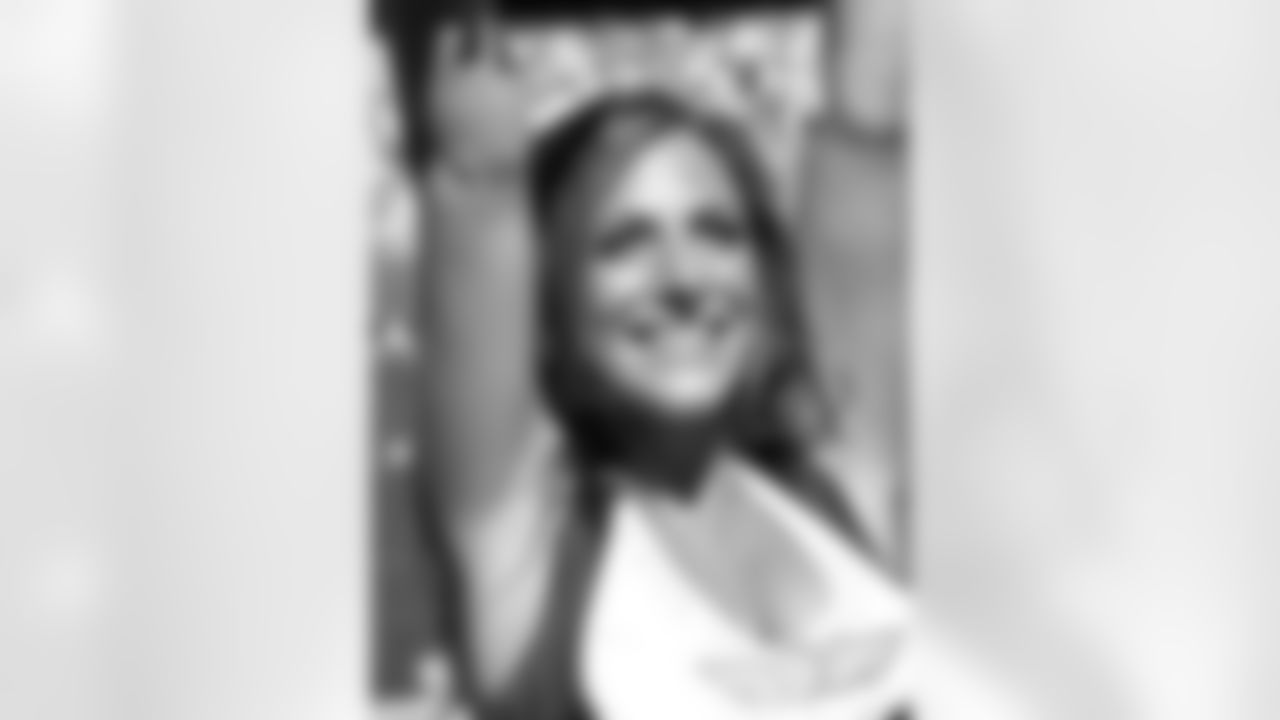 Danielle C. 2009 Flight Crew Member Photos