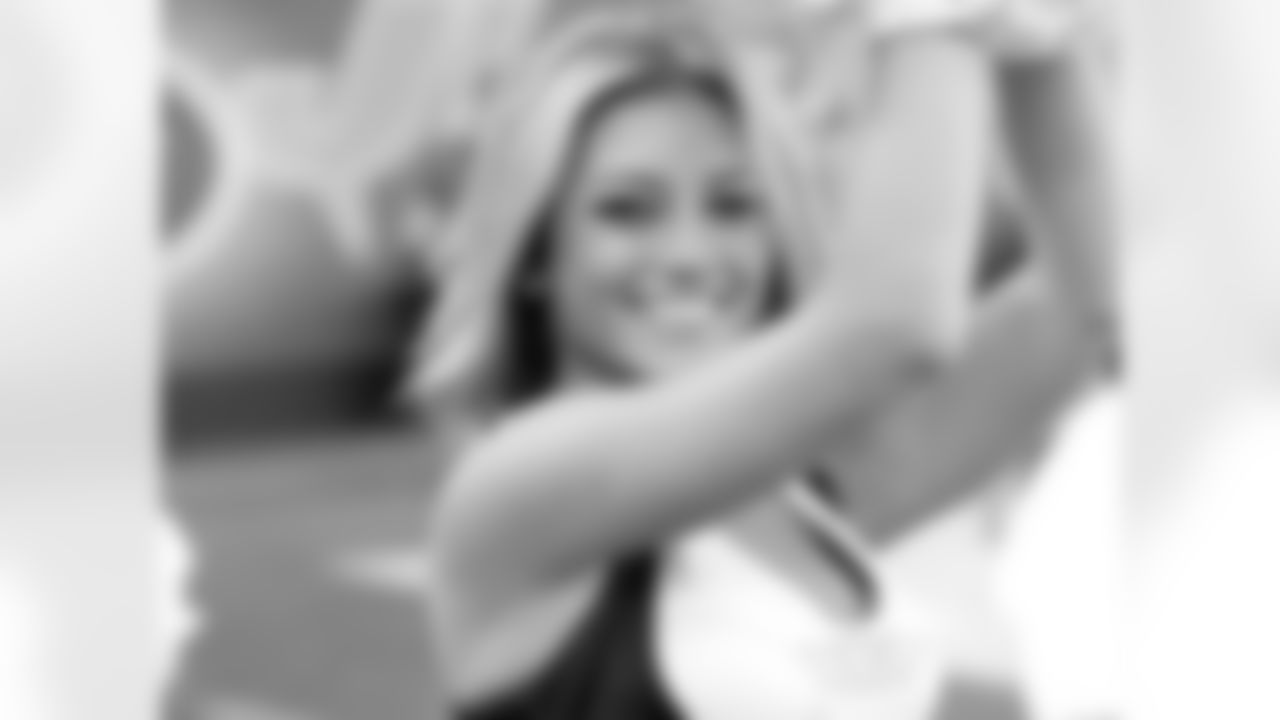 Samantha C. 2009 Flight Crew Member Photos