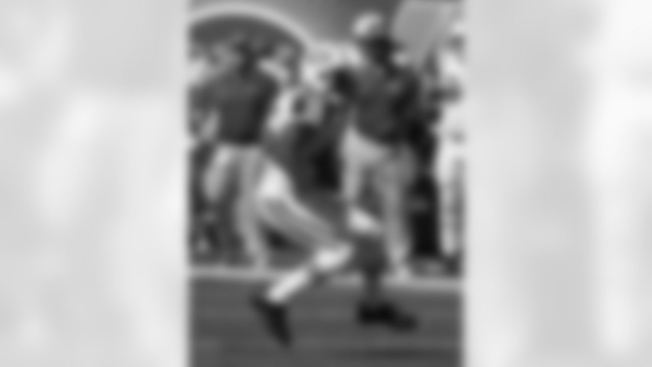 2009 Week 2 - Jets vs Patriots Photos
