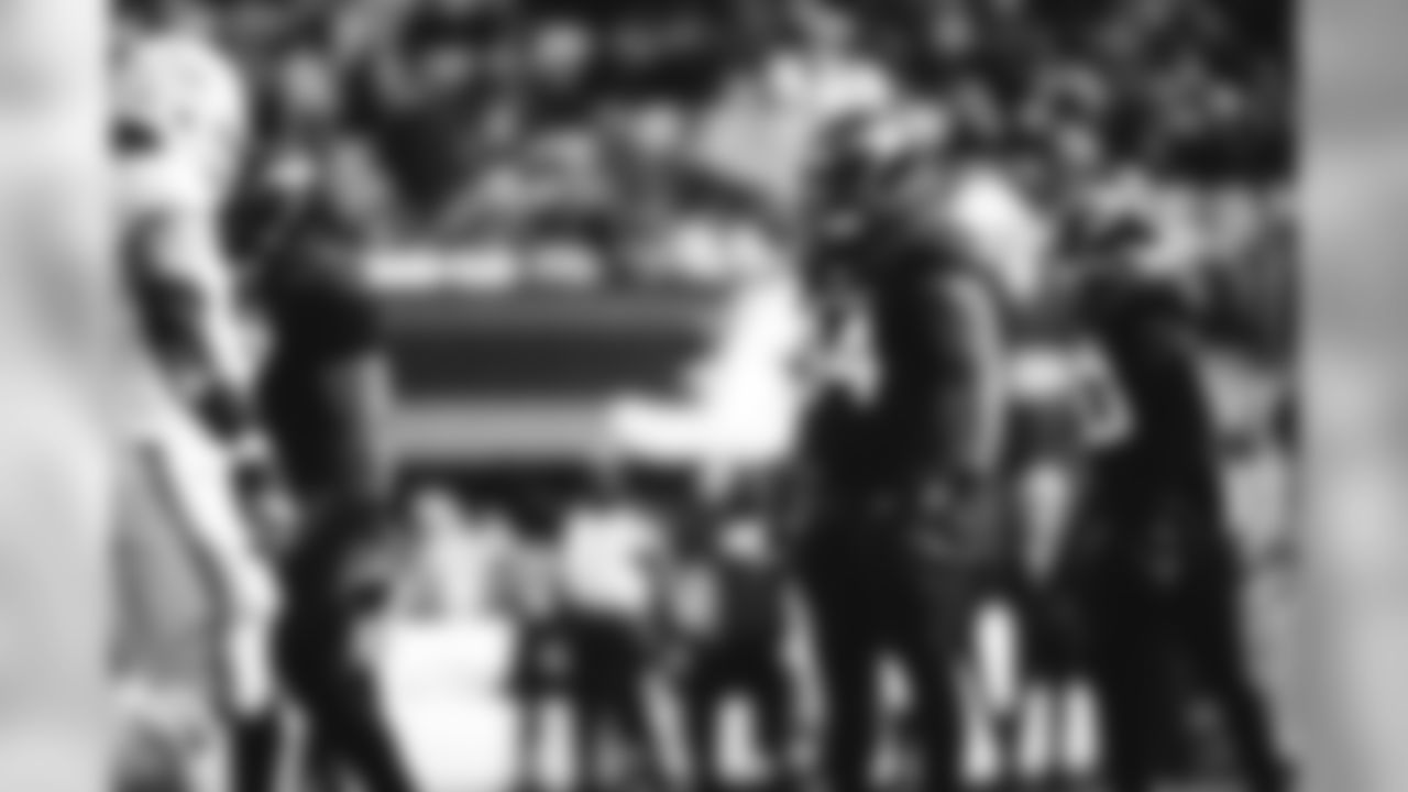 E_SNY_8082