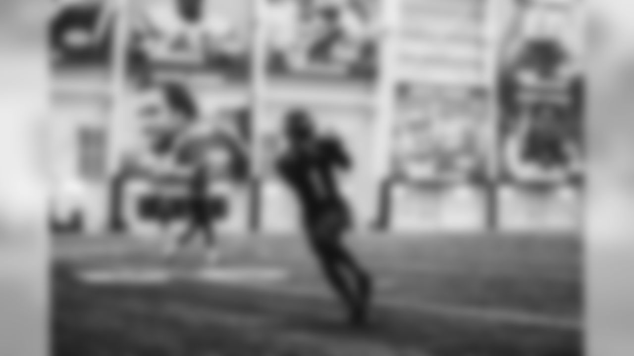 E_SNY_3725