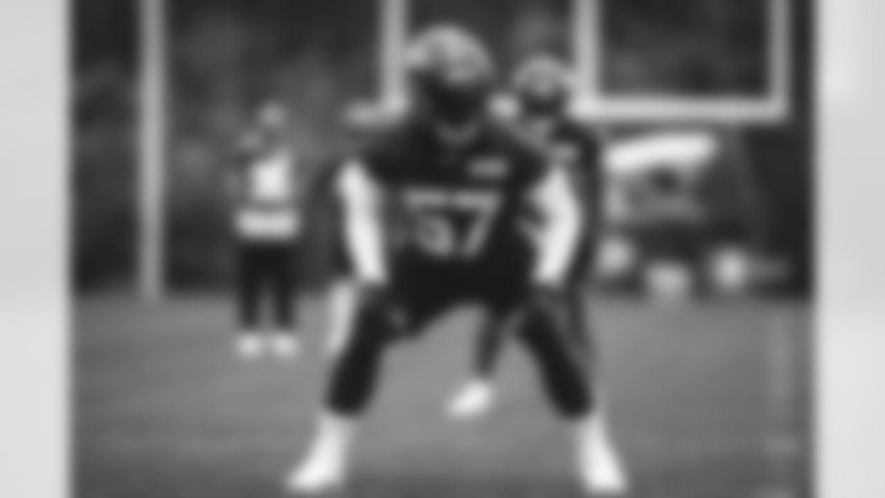 LB C.J. Mosley