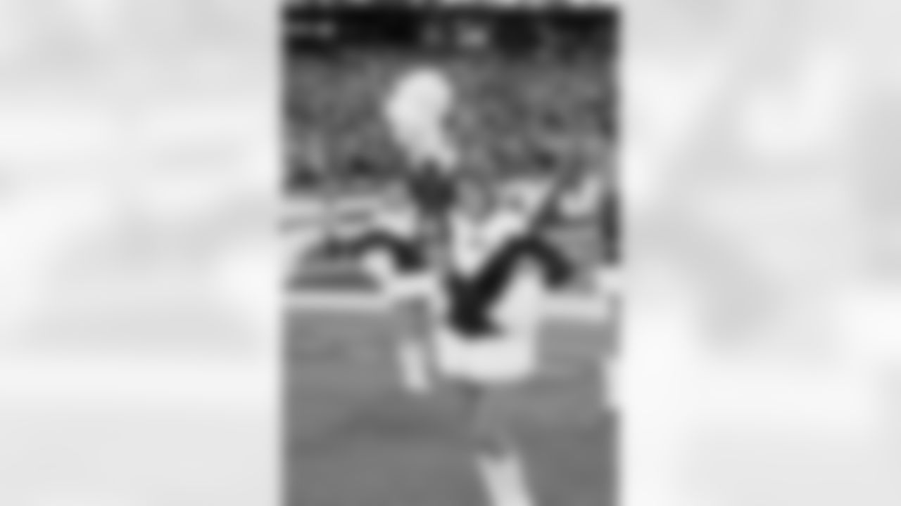 New York Jets Flight Crew: Jets vs Giants