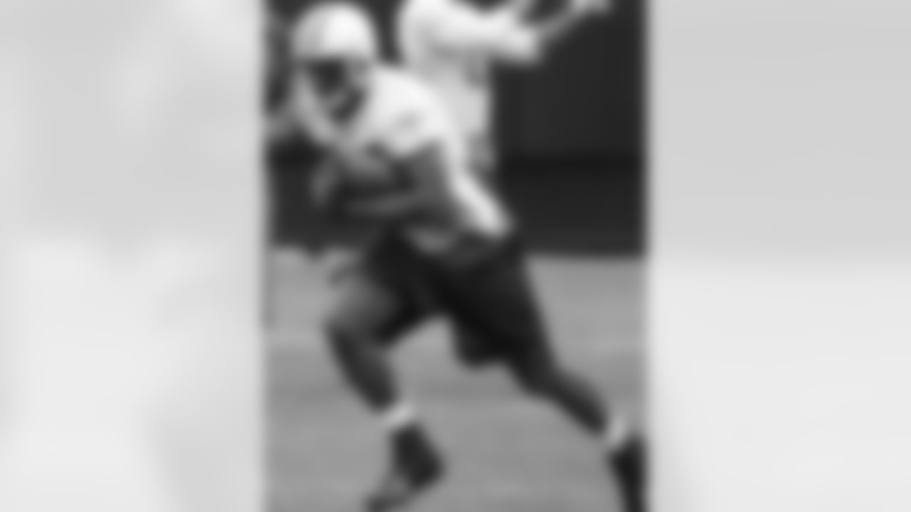 WR Marcus Henry