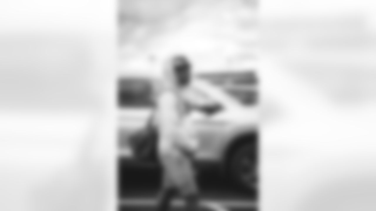 E_JB1_7837
