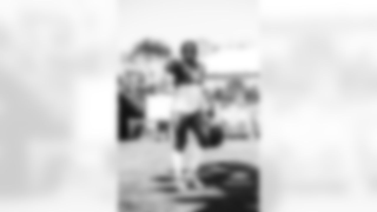 E_SNY_0250