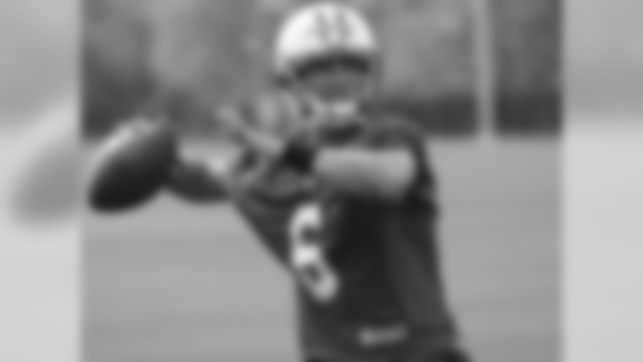 QB Mark Sanchez