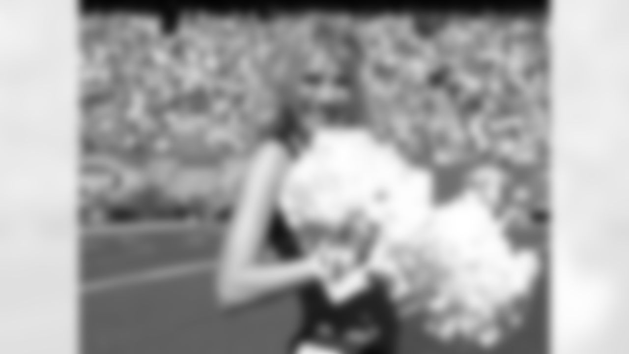 Natalie 2009 Flight Crew Member Photos