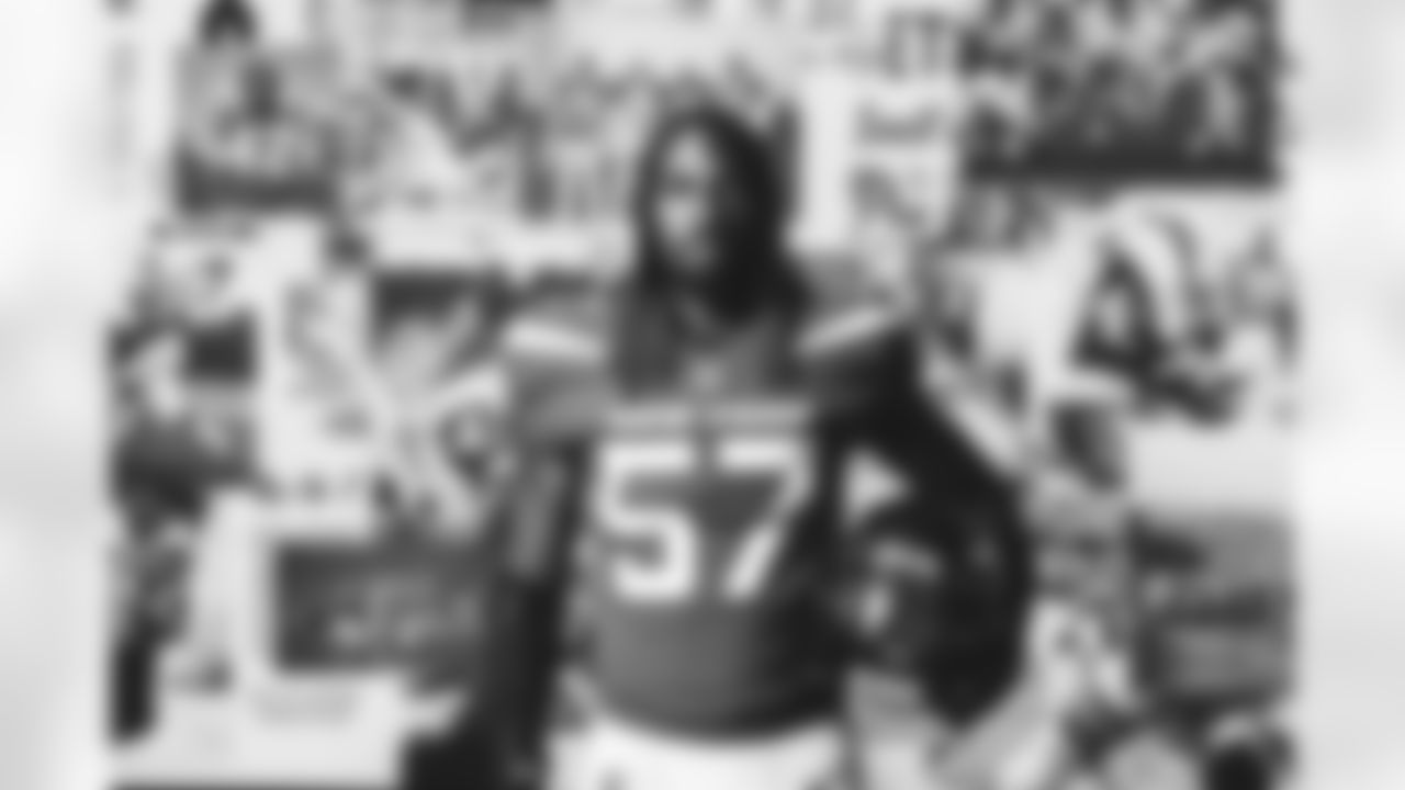 LB C.J. Mosley