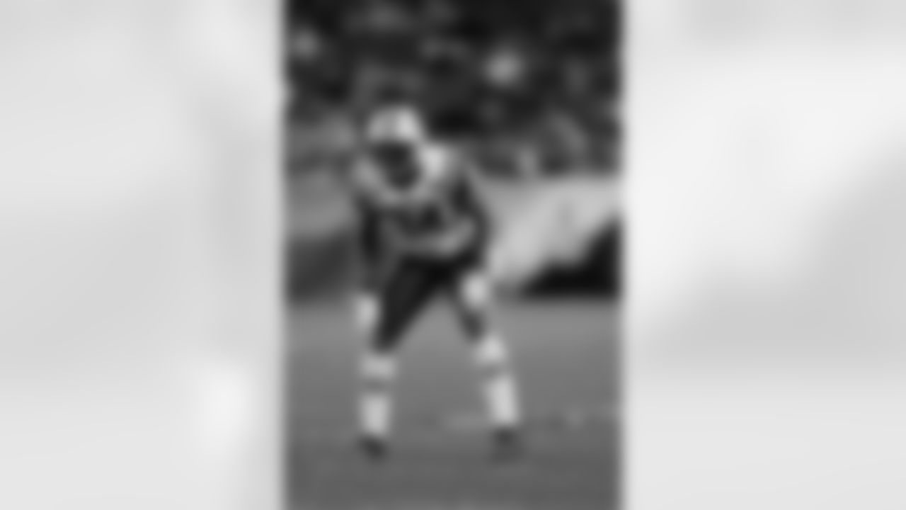 Darrelle Revis Photos