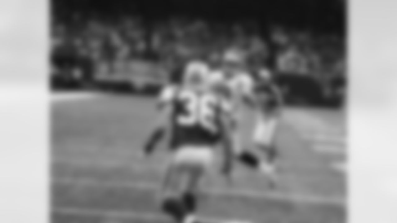 2009 Week 4 - Jets at Saints Photos