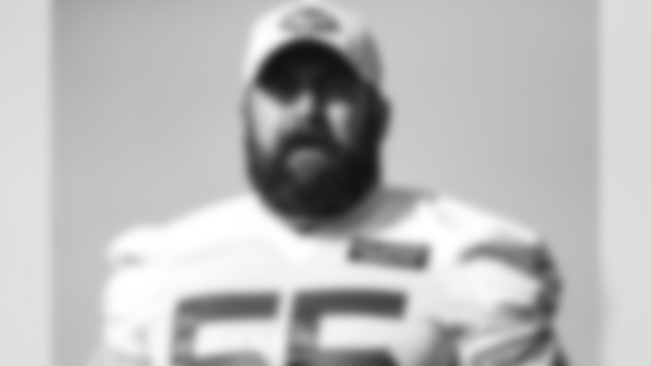 55 Ryan Kalil, C