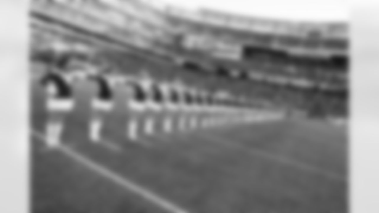New York Jets Flight Crew: Jets vs Giants