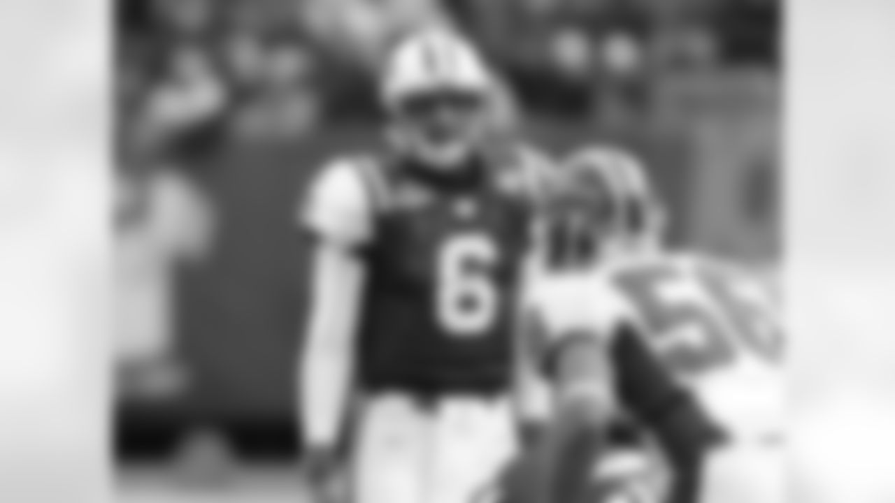 2009 Week 6 - Jets vs Bills Photos