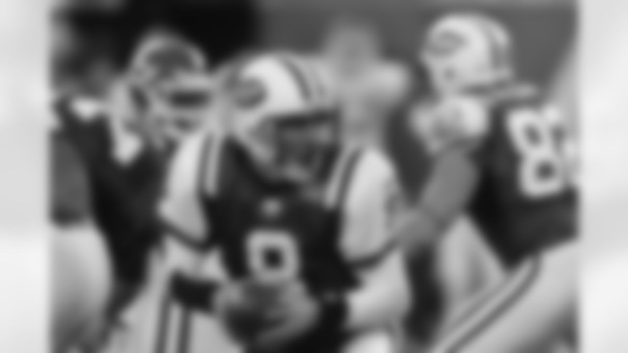 2011 Regular Season Week 14 Jets vs. Chiefs Game Photos